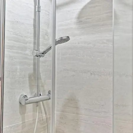 Apartamento Petit Confortable & Tranquille 17eme
